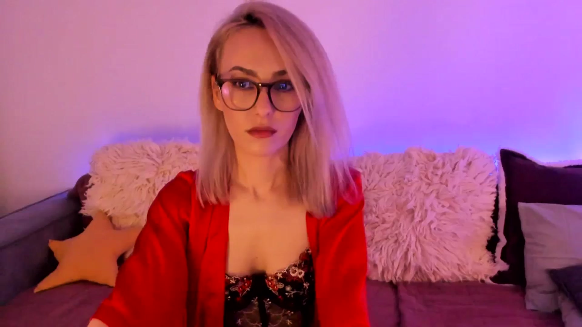 Gallery image thumbnail from Simi__'s myfreecams stream on, 12/09/2023, 18:19 image 13 of 20