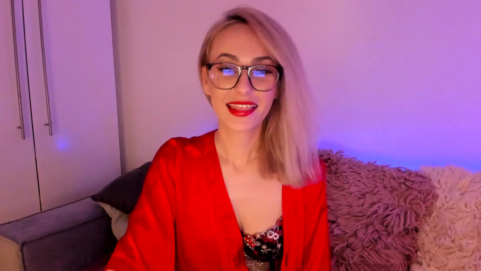 Gallery image thumbnail from Simi__'s myfreecams stream on, 12/09/2023, 19:31 image 1 of 20