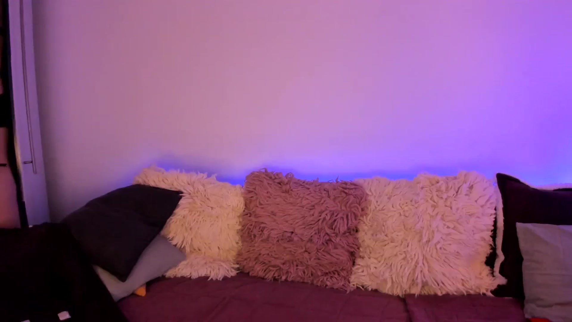 Gallery image thumbnail from Simi__'s myfreecams stream on, 12/09/2023, 19:31 image 15 of 20