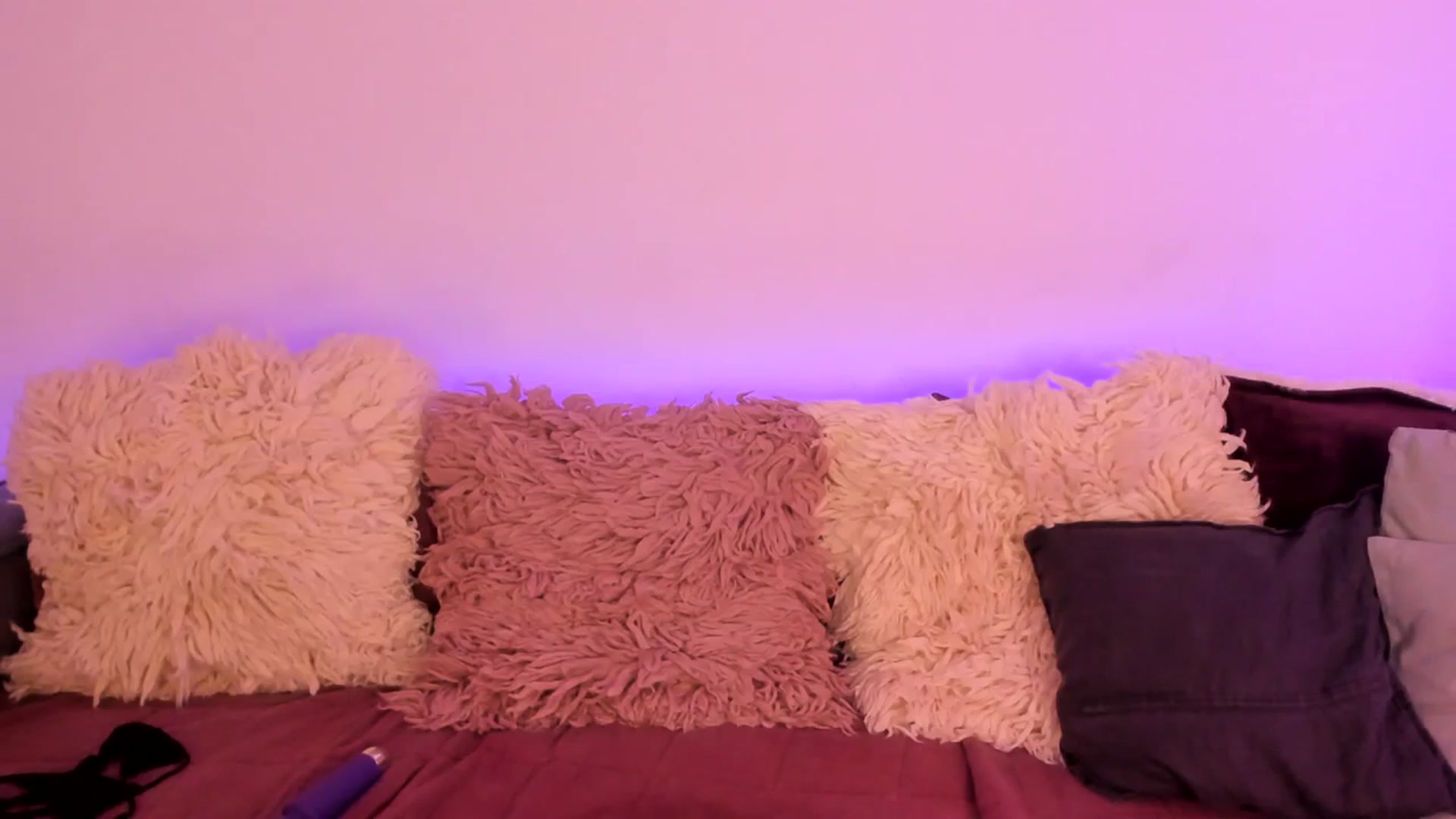 Gallery image thumbnail from Simi__'s myfreecams stream on, 12/15/2023, 19:17 image 18 of 20