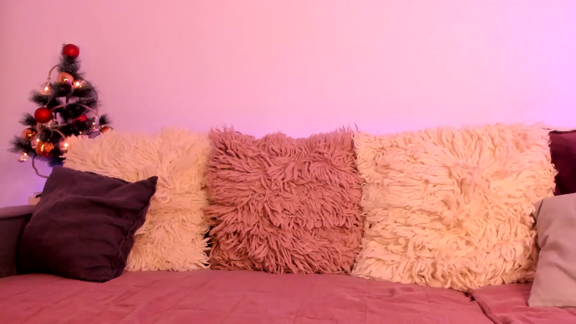 Gallery image thumbnail from Simi__'s myfreecams stream on, 12/30/2023, 17:09 image 9 of 20