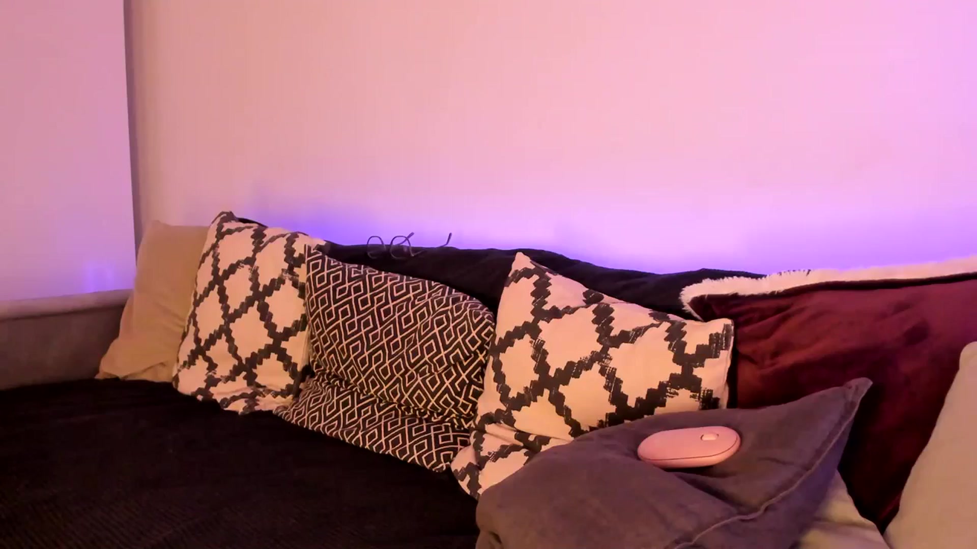 Gallery image thumbnail from Simi__'s myfreecams stream on, 02/12/2024, 21:18 image 11 of 20