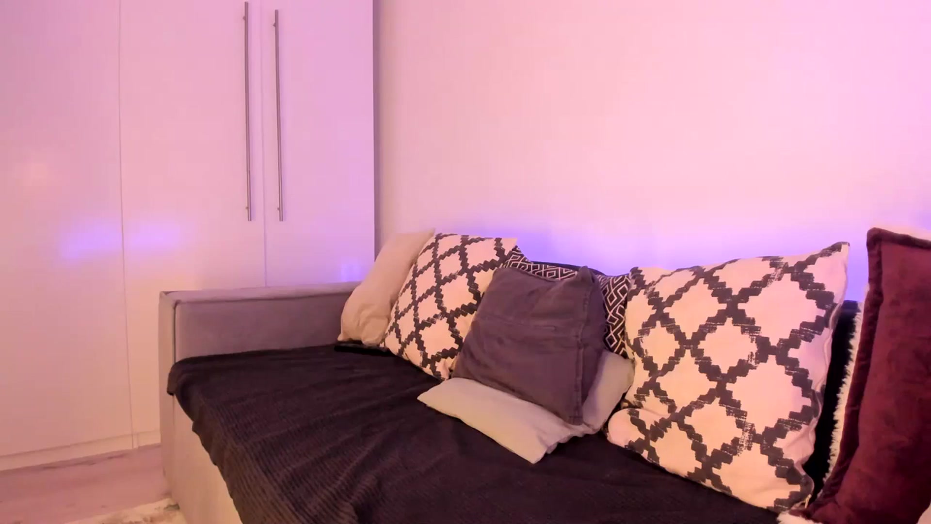Gallery image thumbnail from Simi__'s myfreecams stream on, 02/16/2024, 19:06 image 4 of 20