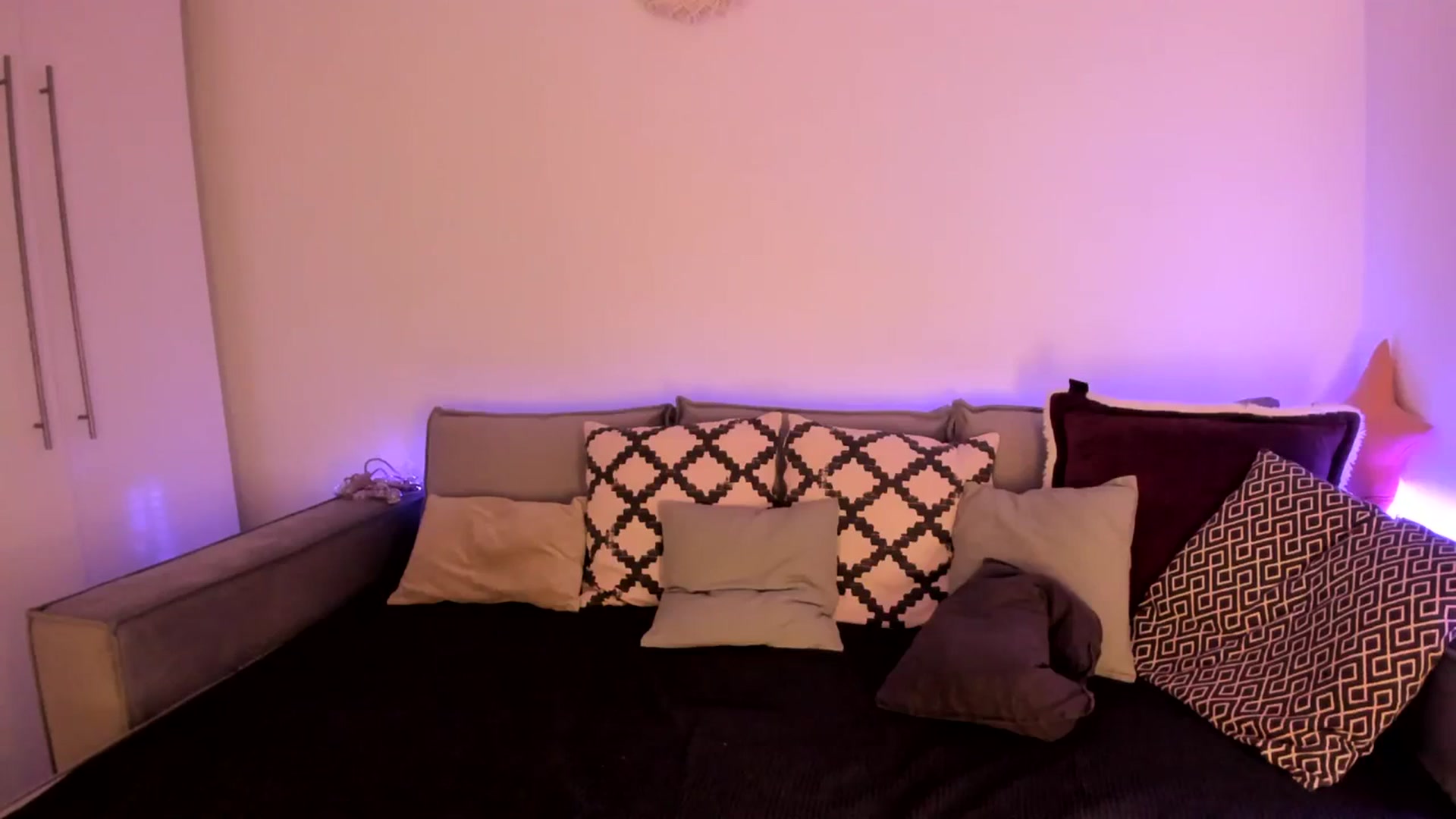 Gallery image thumbnail from Simi__'s myfreecams stream on, 02/17/2024, 17:34 image 13 of 20