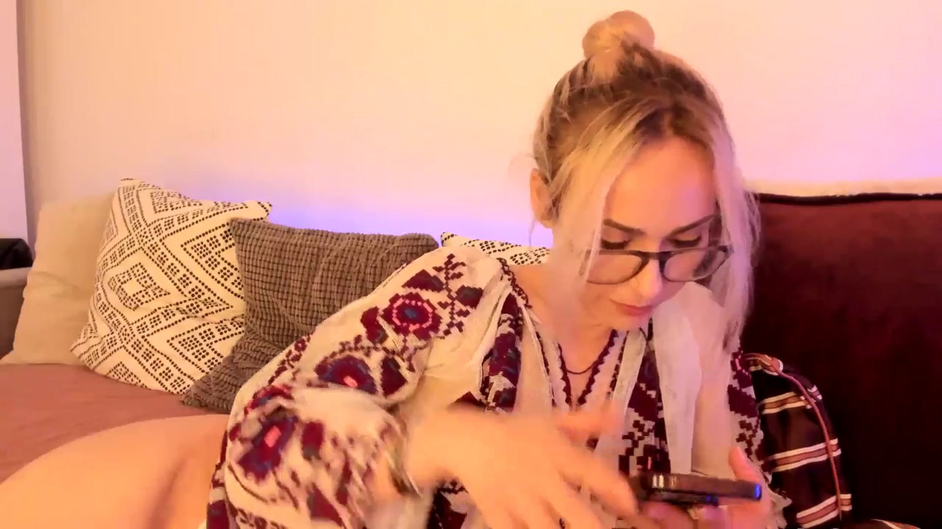Gallery image thumbnail from Simi__'s myfreecams stream on, 04/27/2024, 20:50 image 15 of 20