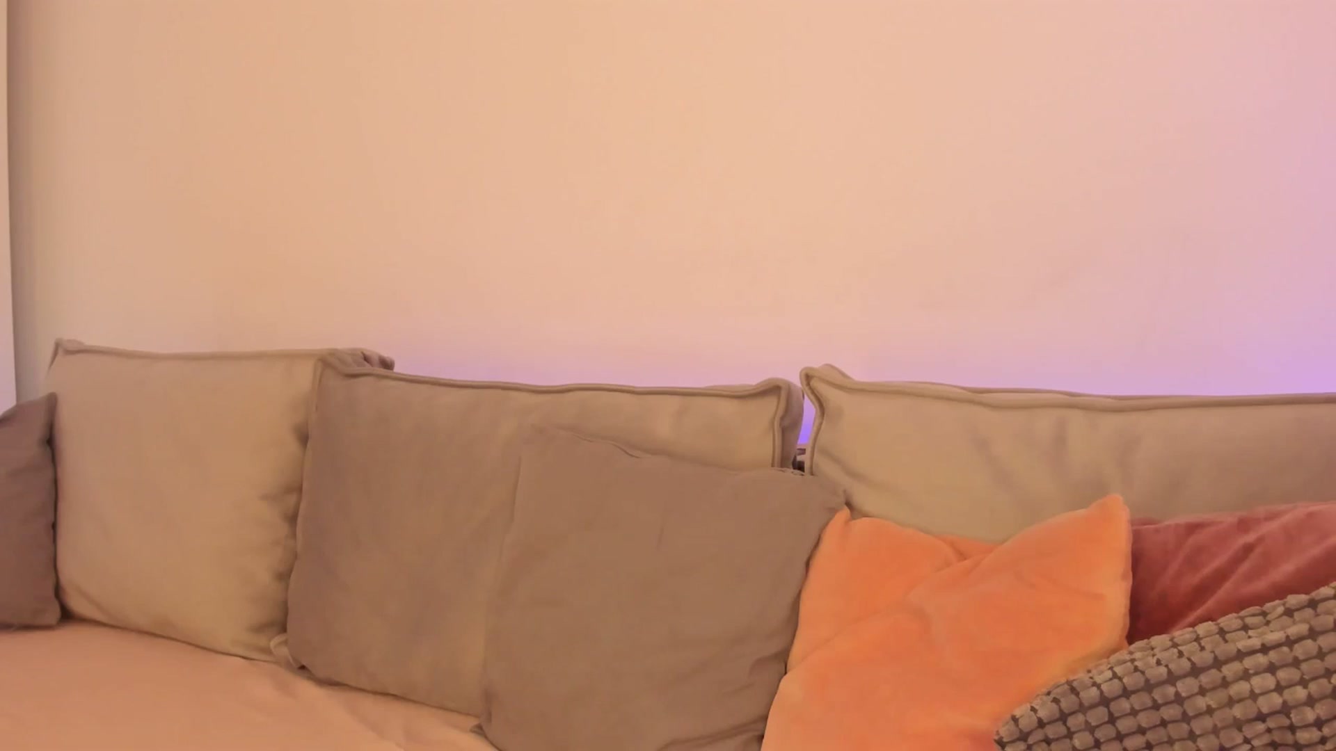 Gallery image thumbnail from Simi__'s myfreecams stream on, 07/28/2024, 16:14 image 19 of 20