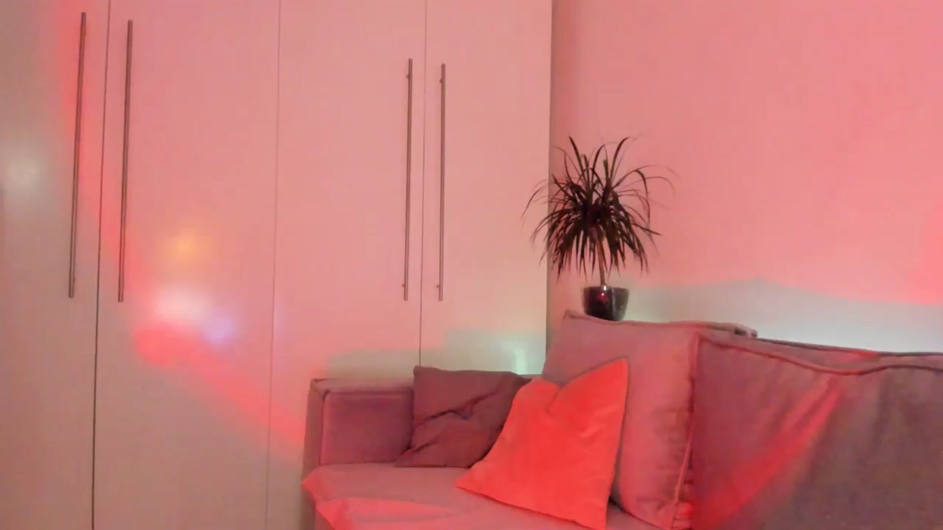 Gallery image thumbnail from Simi__'s myfreecams stream on, 07/29/2024, 17:54 image 7 of 20