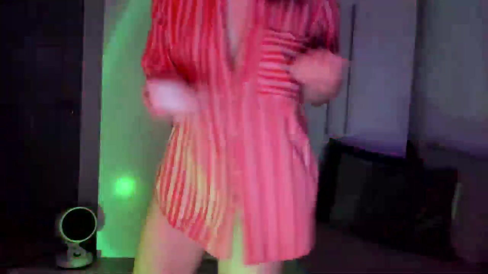 Gallery image thumbnail from Simi__'s myfreecams stream on, 10/20/2024, 16:52 image 10 of 20