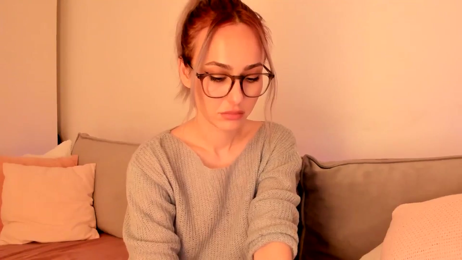 Gallery image thumbnail from Simi__'s myfreecams stream on, 11/26/2024, 18:31 image 16 of 20