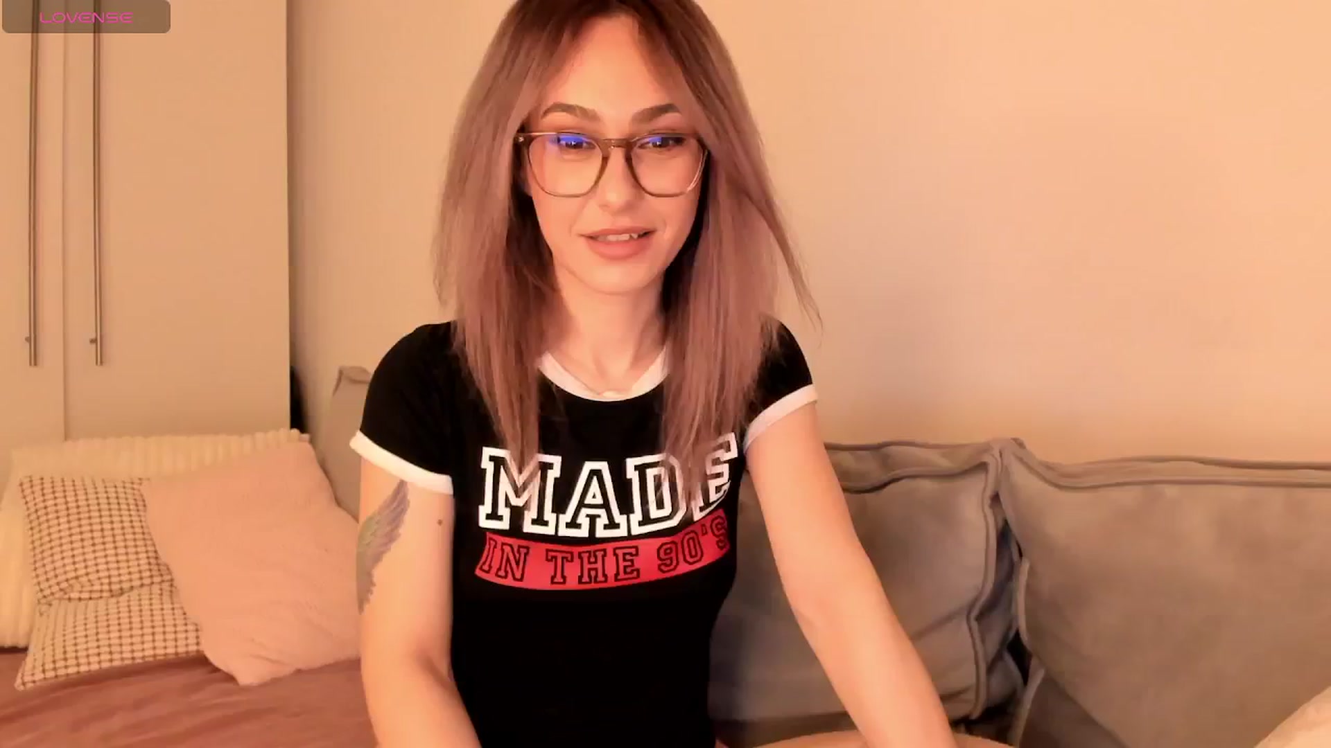 Gallery image thumbnail from Simi__'s myfreecams stream on, 01/20/2025, 17:31 image 18 of 20