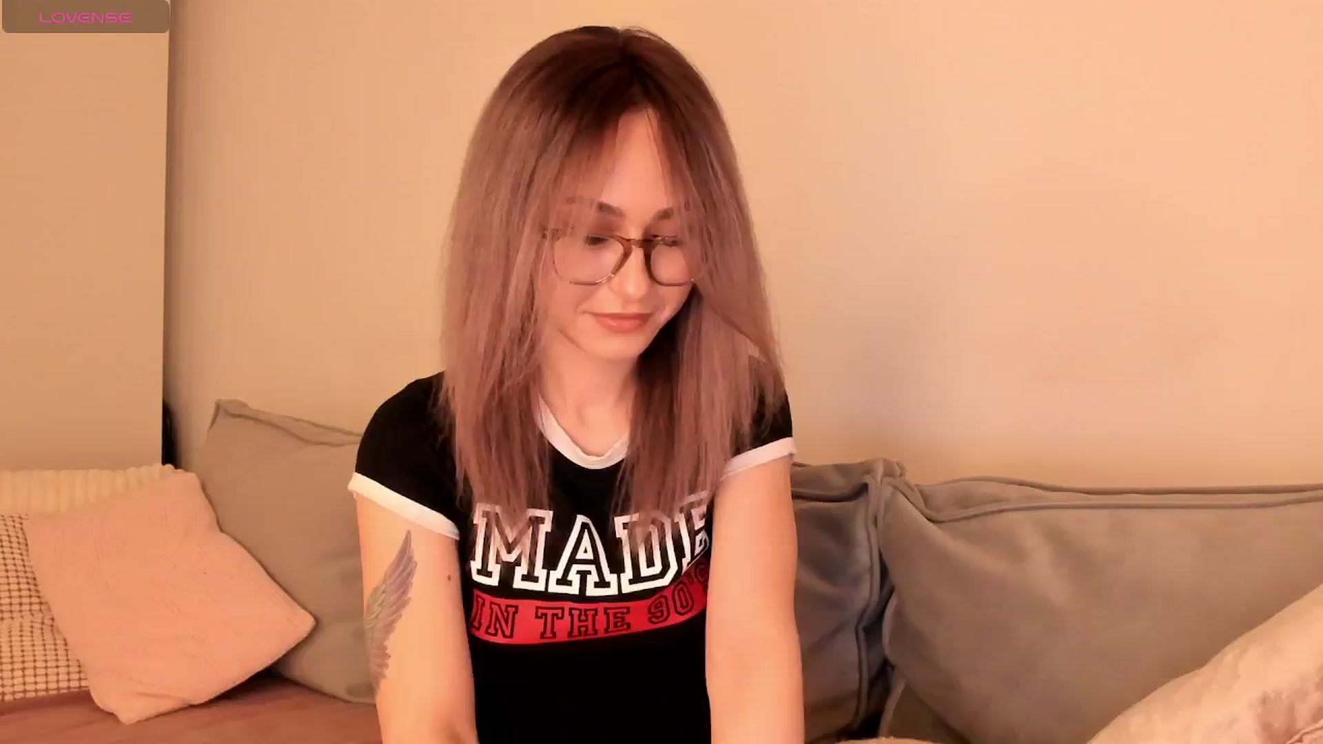 Gallery image thumbnail from Simi__'s myfreecams stream on, 01/20/2025, 17:31 image 13 of 20