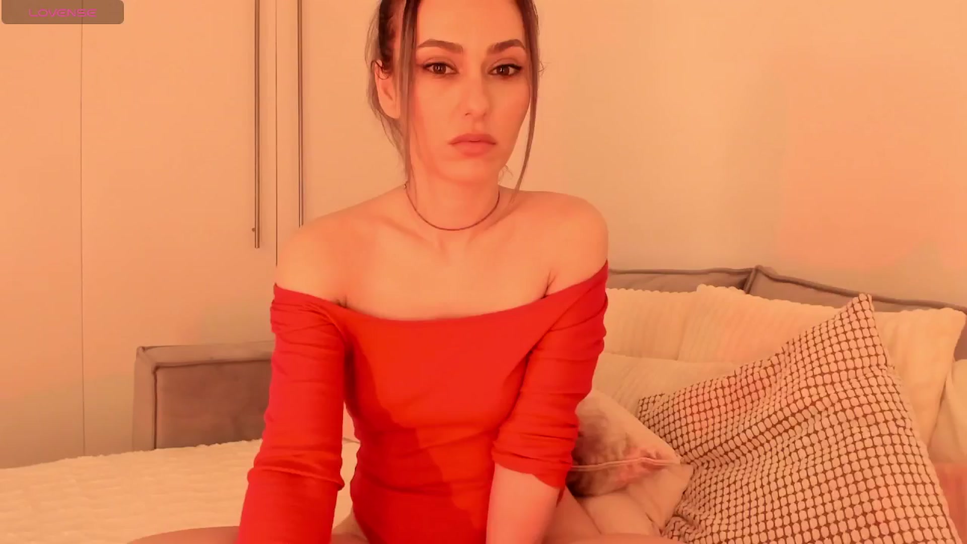Gallery image thumbnail from Simi__'s myfreecams stream on, 02/14/2025, 18:52 image 15 of 20