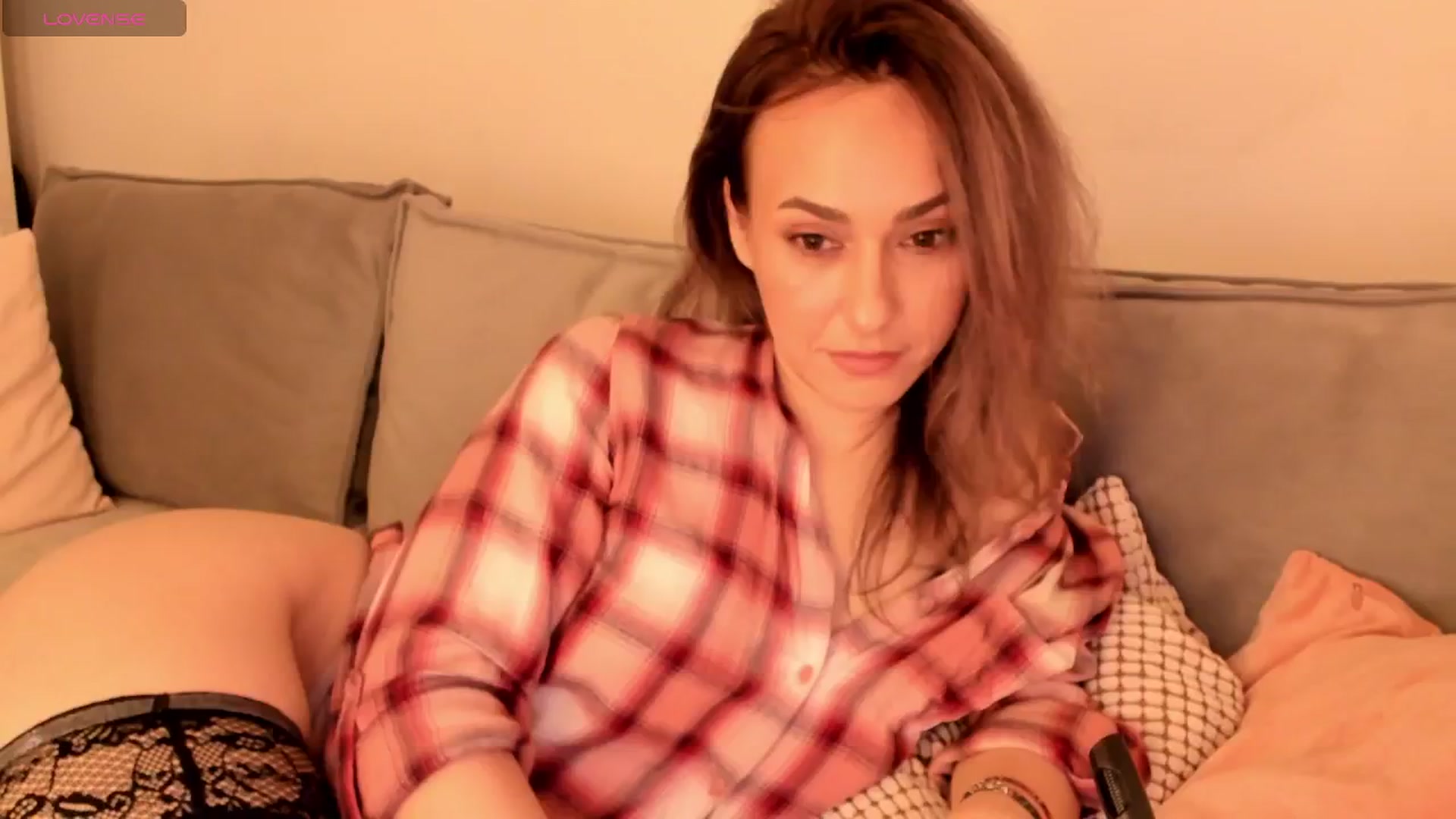 Gallery image thumbnail from Simi__'s myfreecams stream on, 02/17/2025, 19:17 image 7 of 20
