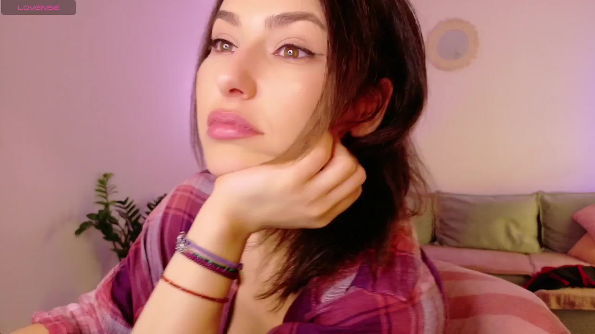 Gallery image thumbnail from Simi__'s myfreecams stream on, 02/21/2026, 18:56 image 17 of 20