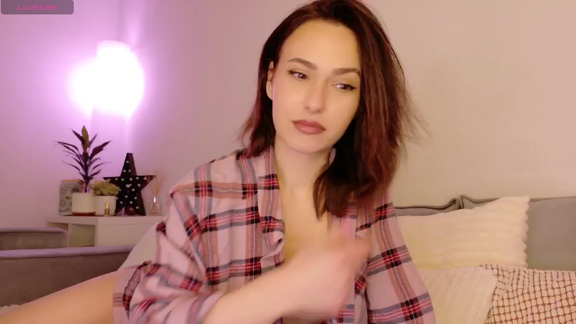 Gallery image thumbnail from Simi__'s myfreecams stream on, 03/01/2026, 16:47 image 4 of 20