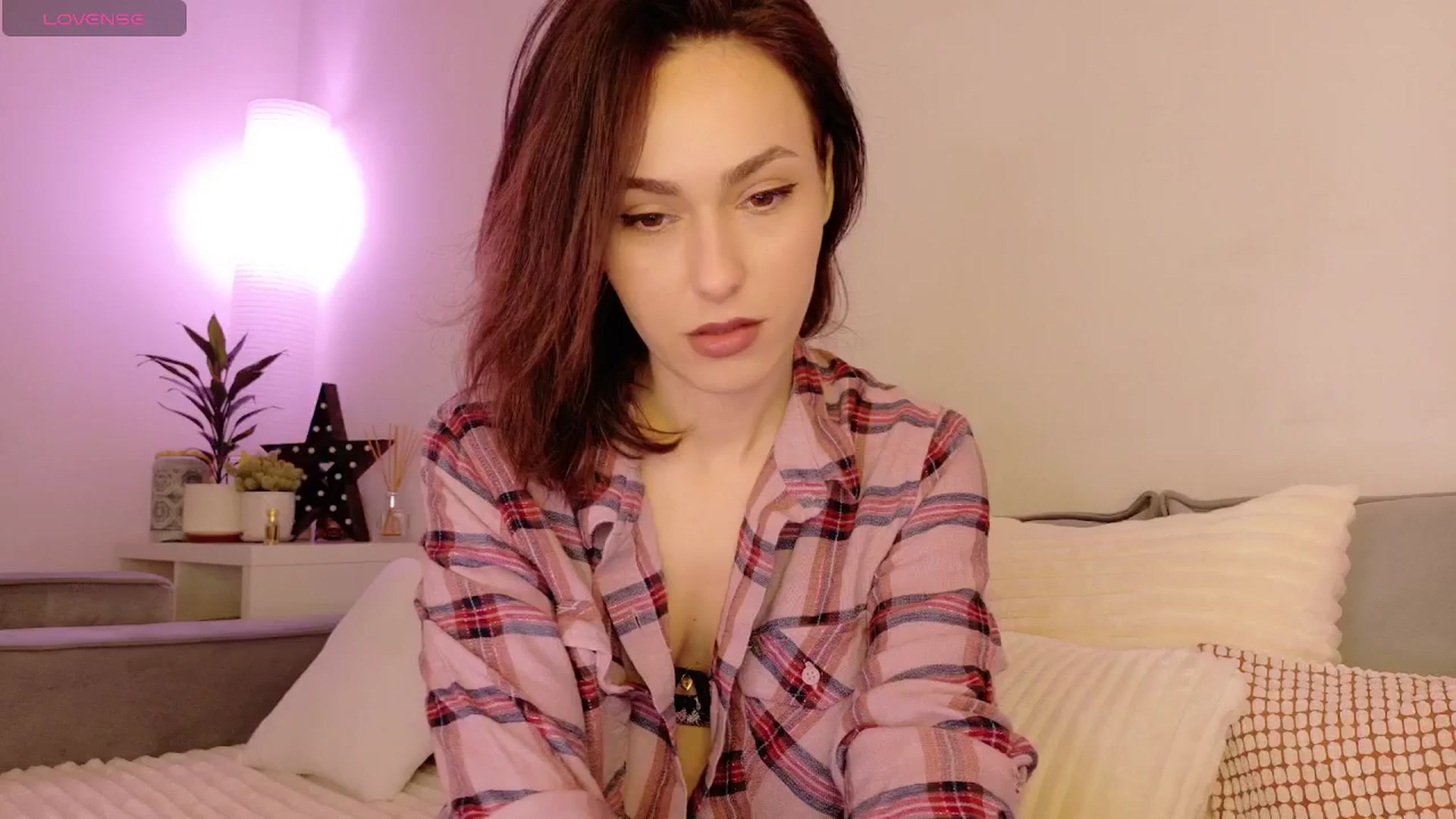 Gallery image thumbnail from Simi__'s myfreecams stream on, 03/01/2026, 16:47 image 1 of 20