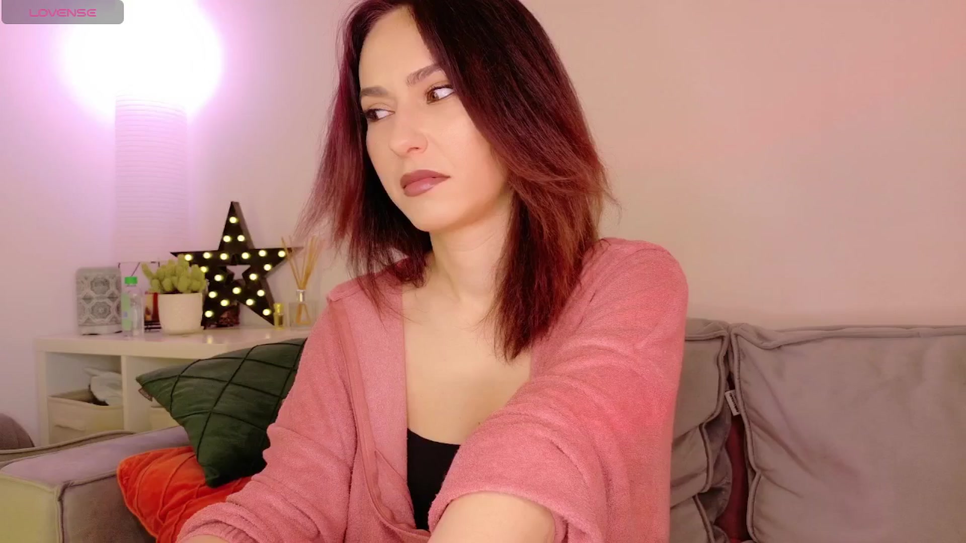 Gallery image thumbnail from Simi__'s myfreecams stream on, 05/03/2026, 18:23 image 3 of 20
