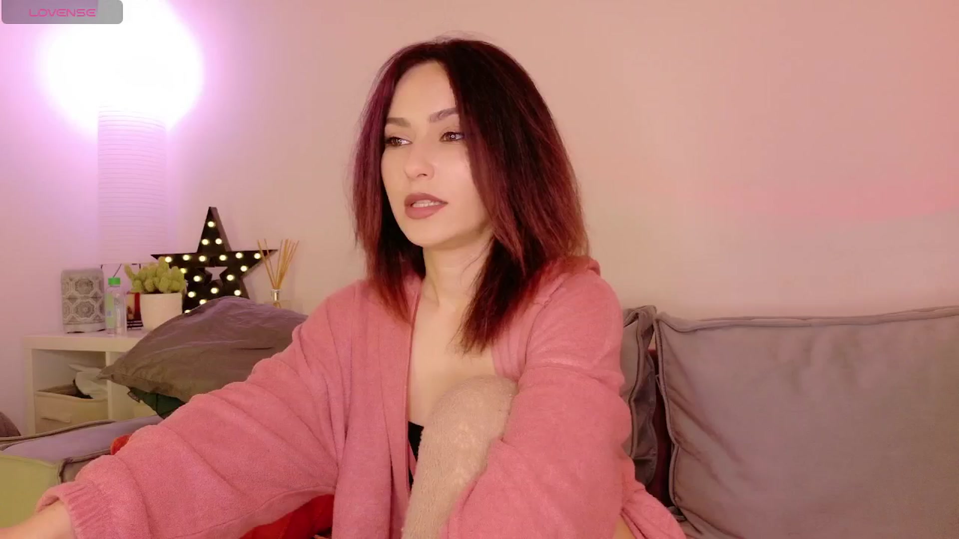 Gallery image thumbnail from Simi__'s myfreecams stream on, 05/03/2026, 18:23 image 18 of 20