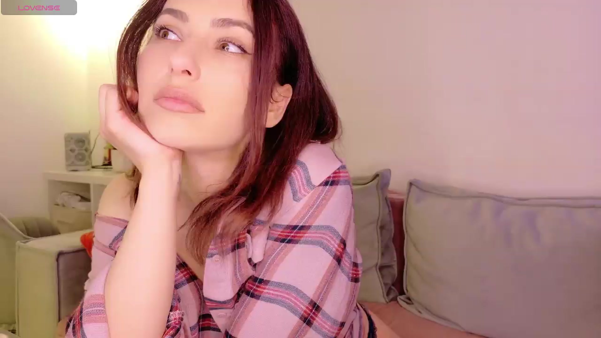 Gallery image thumbnail from Simi__'s myfreecams stream on, 05/16/2026, 18:23 image 15 of 20