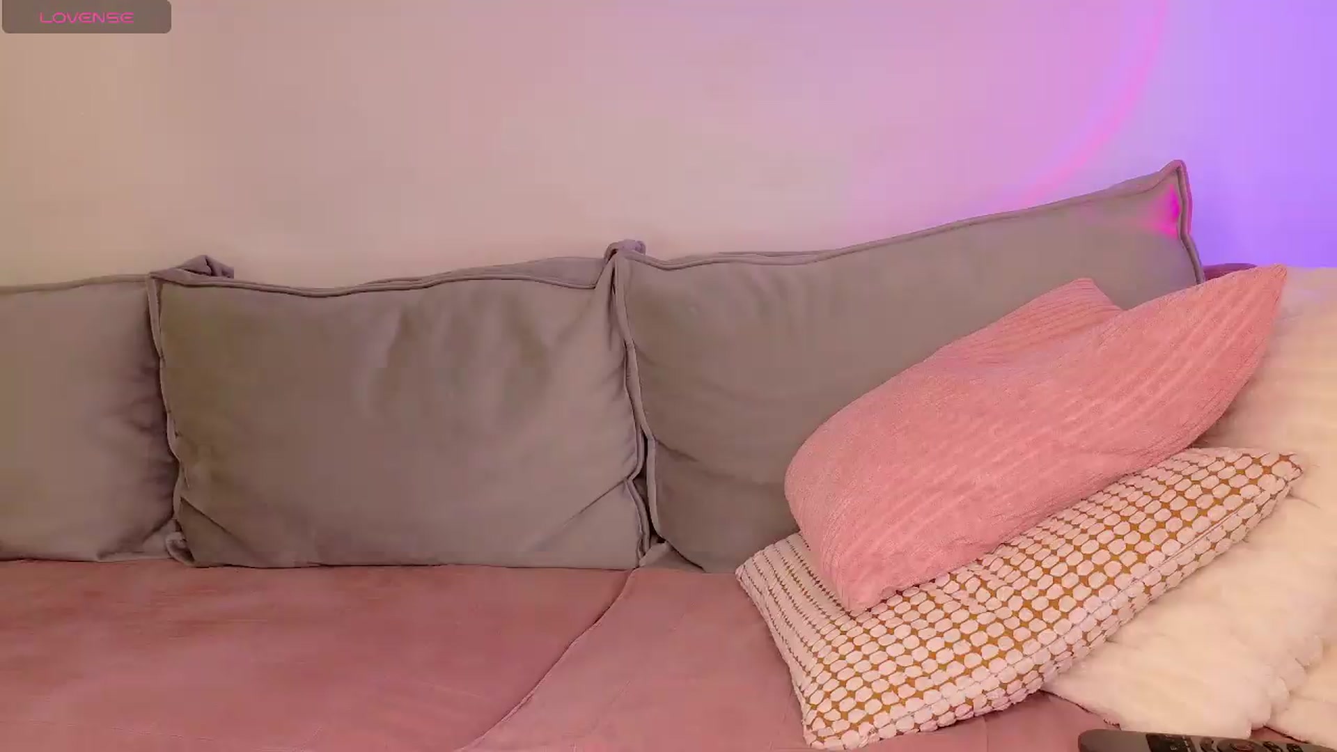 Gallery image thumbnail from Simi__'s myfreecams stream on, 06/20/2026, 18:16 image 12 of 20