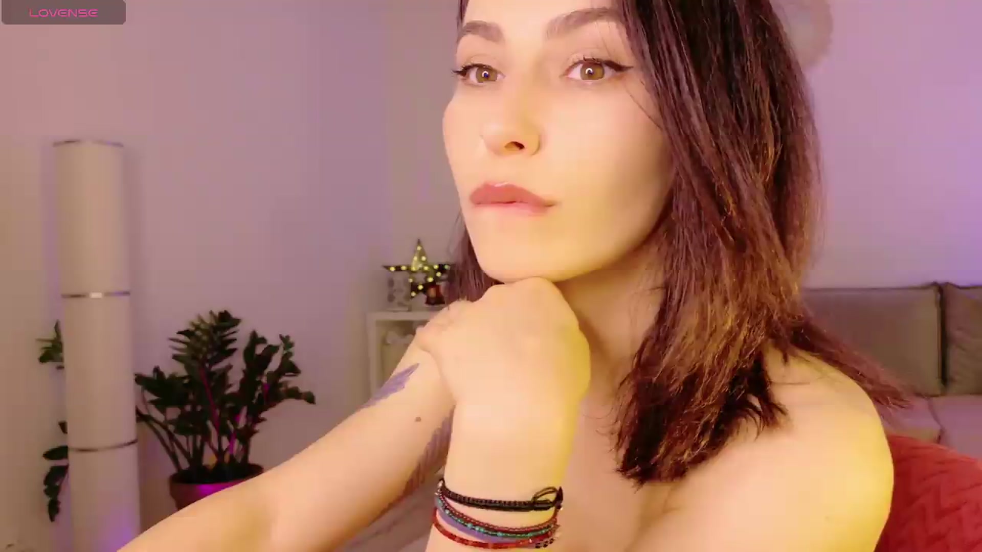 Gallery image thumbnail from Simi__'s myfreecams stream on, 06/29/2026, 20:04 image 8 of 20
