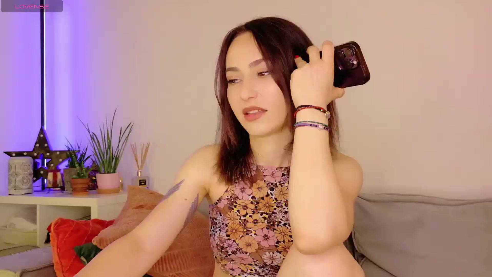 Gallery image thumbnail from Simi__'s myfreecams stream on, 07/28/2026, 17:12 image 8 of 20