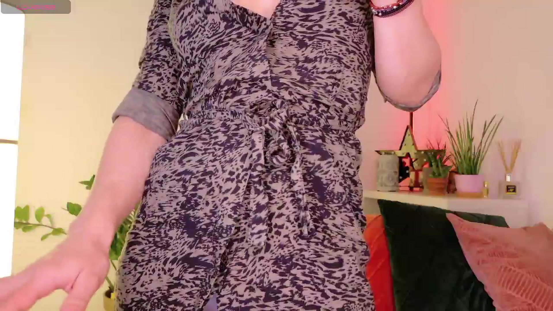 Gallery image thumbnail from Simi__'s myfreecams stream on, 08/02/2026, 18:01 image 5 of 20