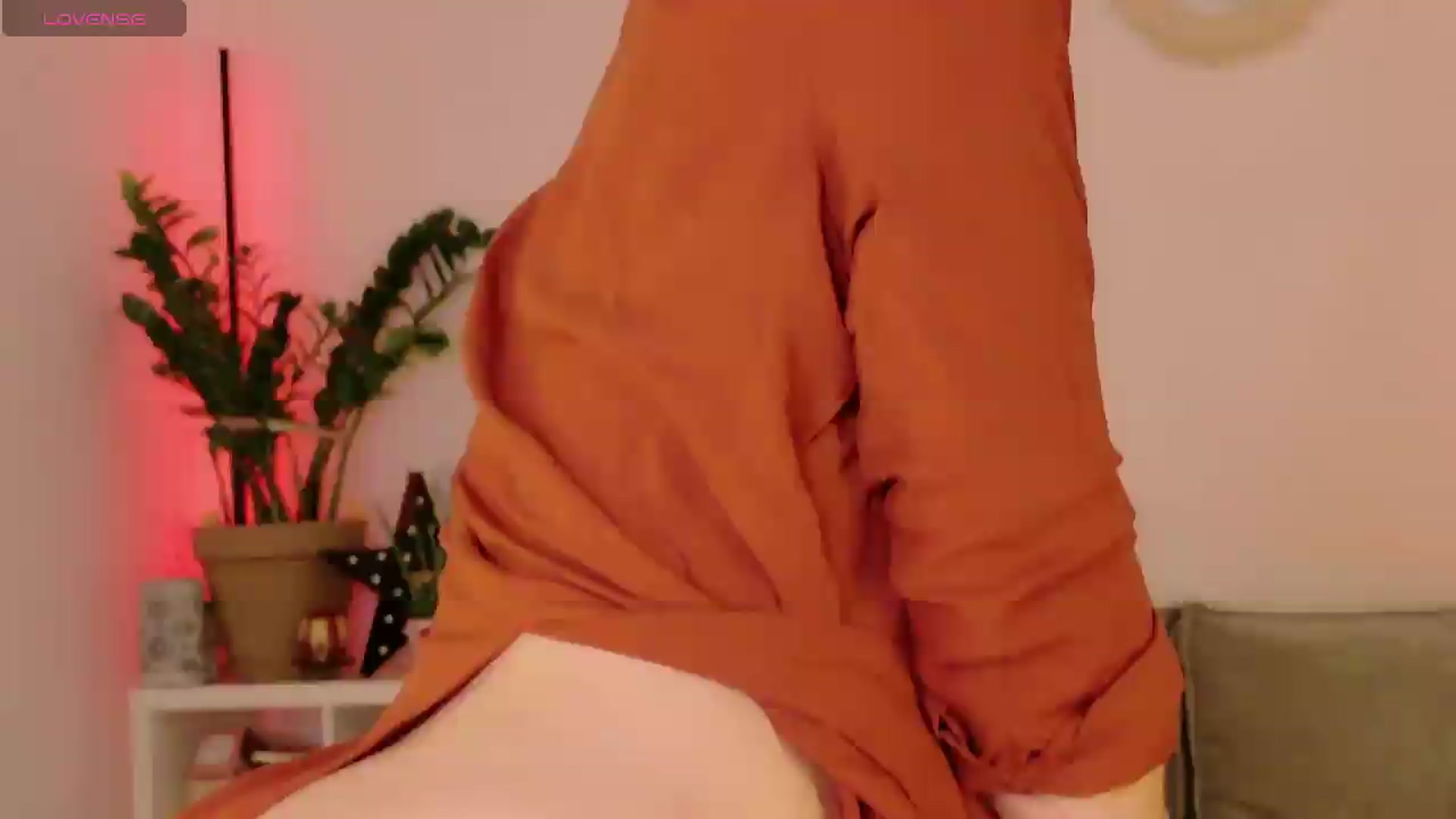 Gallery image thumbnail from Simi__'s myfreecams stream on, 08/21/2026, 18:32 image 20 of 20
