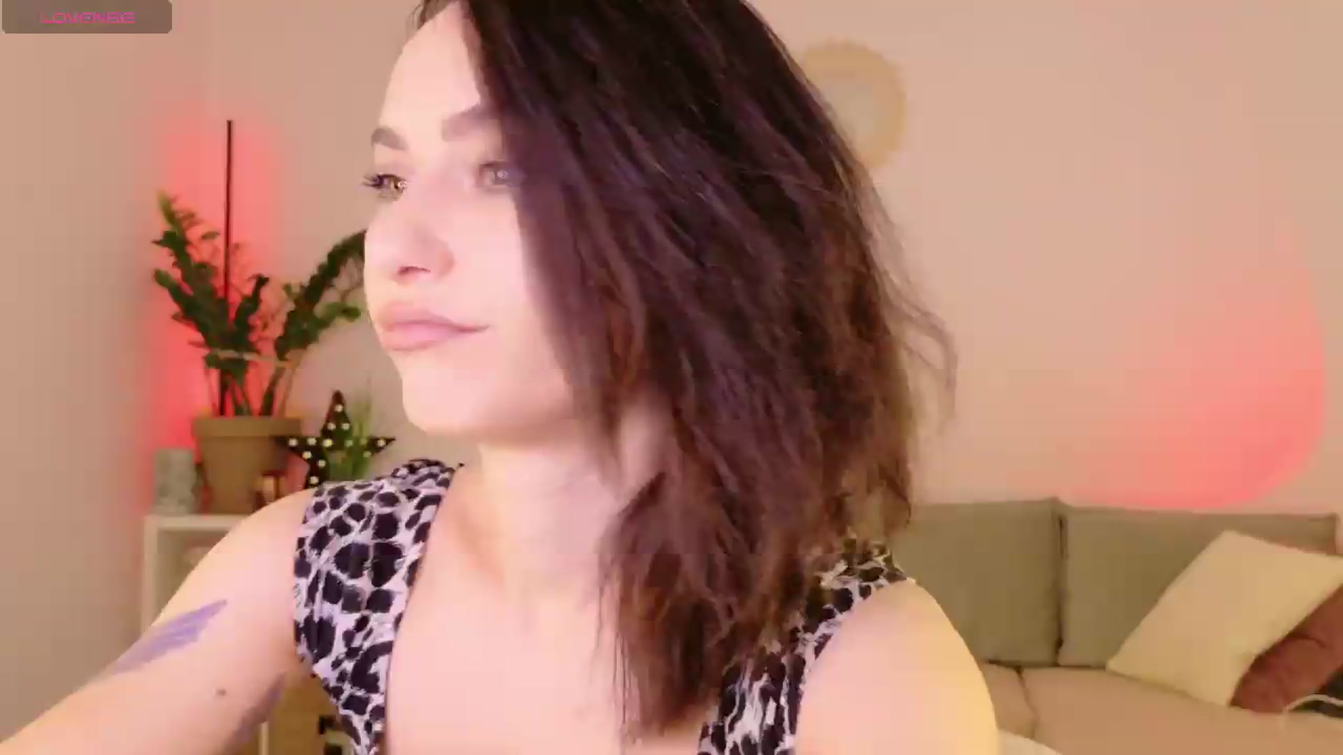 Gallery image thumbnail from Simi__'s myfreecams stream on, 08/22/2026, 18:25 image 8 of 20