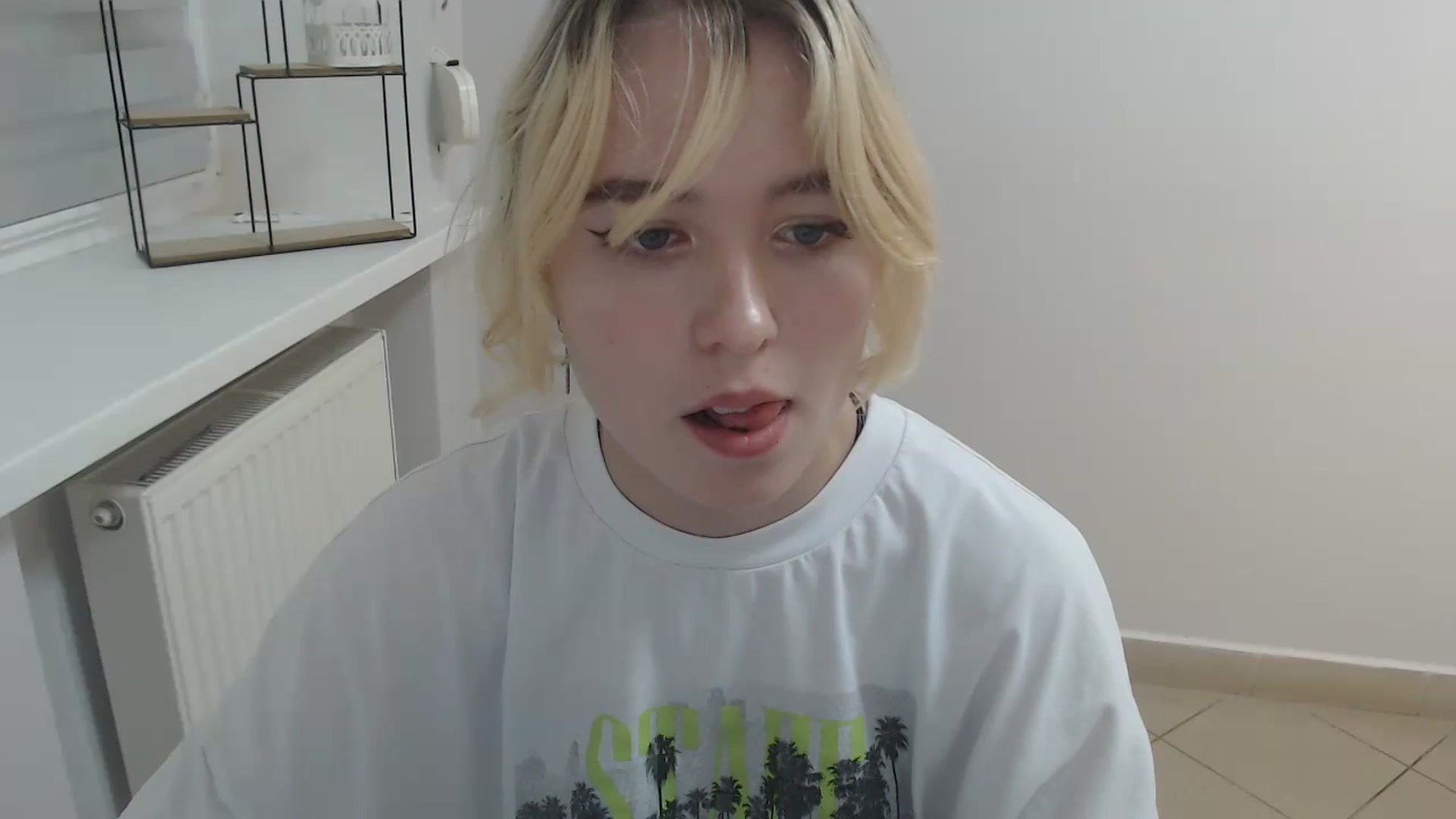 Gallery image thumbnail from SimonaTess_'s myfreecams stream on, 08/22/2024, 09:15 image 1 of 20