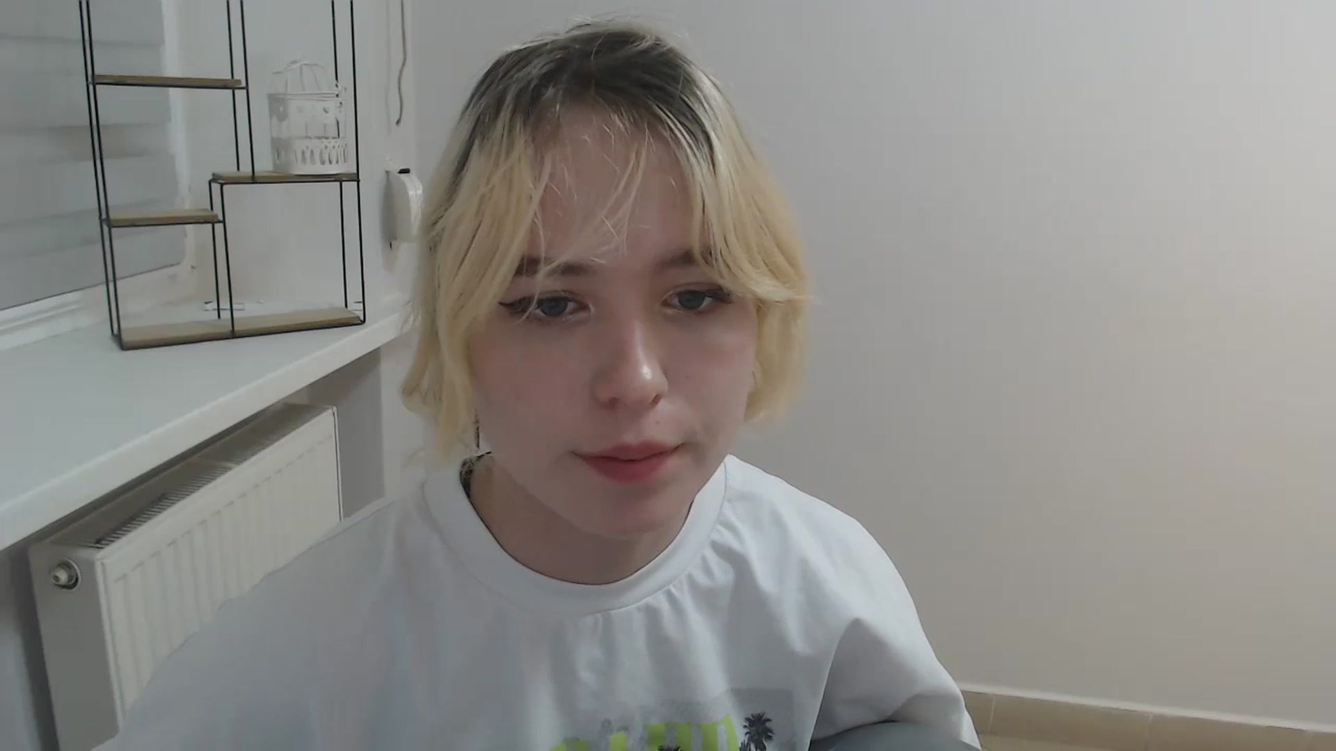 Gallery image thumbnail from SimonaTess_'s myfreecams stream on, 08/22/2024, 10:32 image 17 of 20