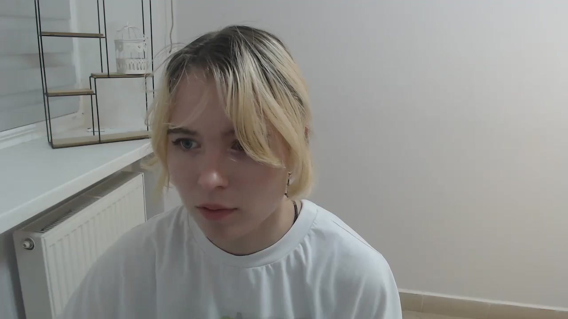 Gallery image thumbnail from SimonaTess_'s myfreecams stream on, 08/22/2024, 11:29 image 14 of 20