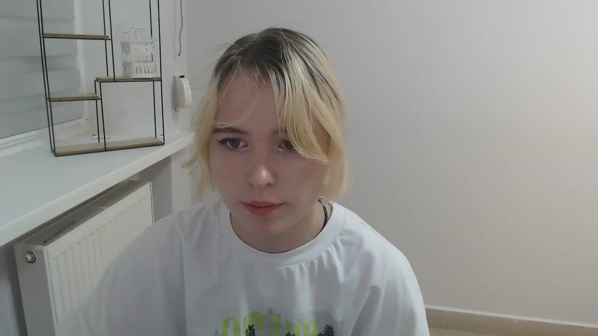 Gallery image thumbnail from SimonaTess_'s myfreecams stream on, 08/22/2024, 11:29 image 1 of 20