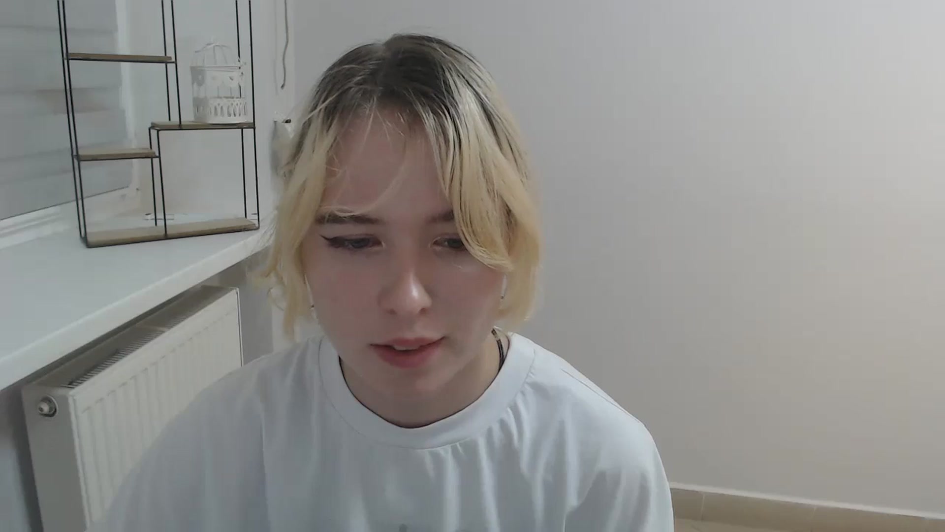 Gallery image thumbnail from SimonaTess_'s myfreecams stream on, 08/22/2024, 11:29 image 10 of 20