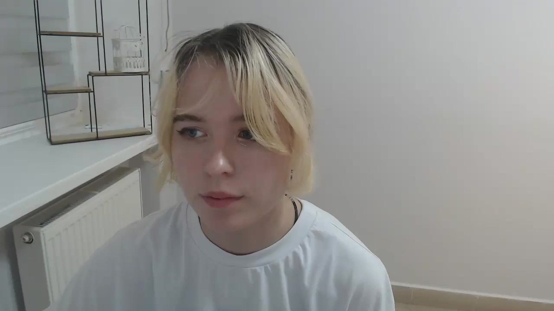 Gallery image thumbnail from SimonaTess_'s myfreecams stream on, 08/22/2024, 11:29 image 12 of 20