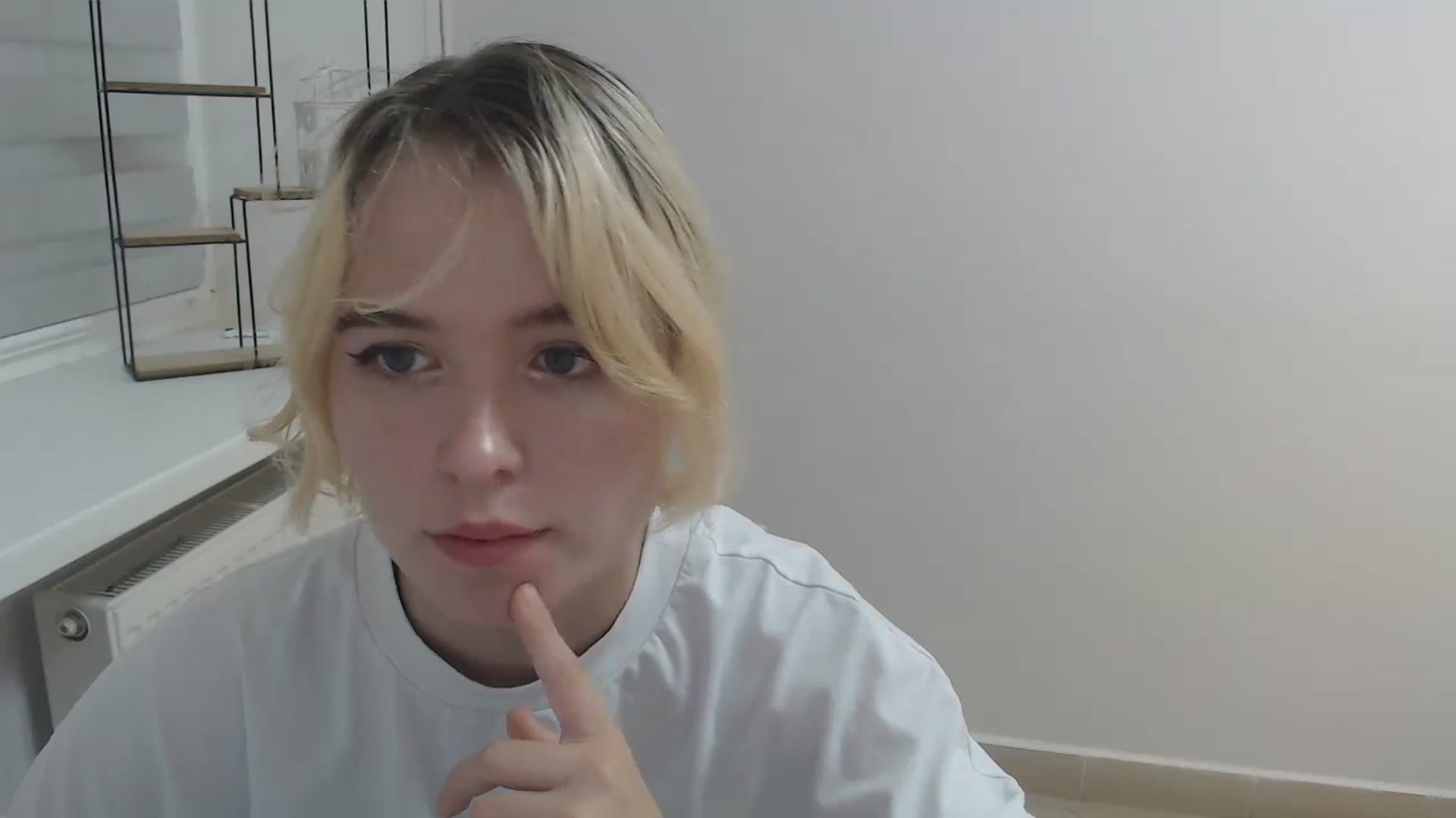 Gallery image thumbnail from SimonaTess_'s myfreecams stream on, 08/22/2024, 11:29 image 5 of 20