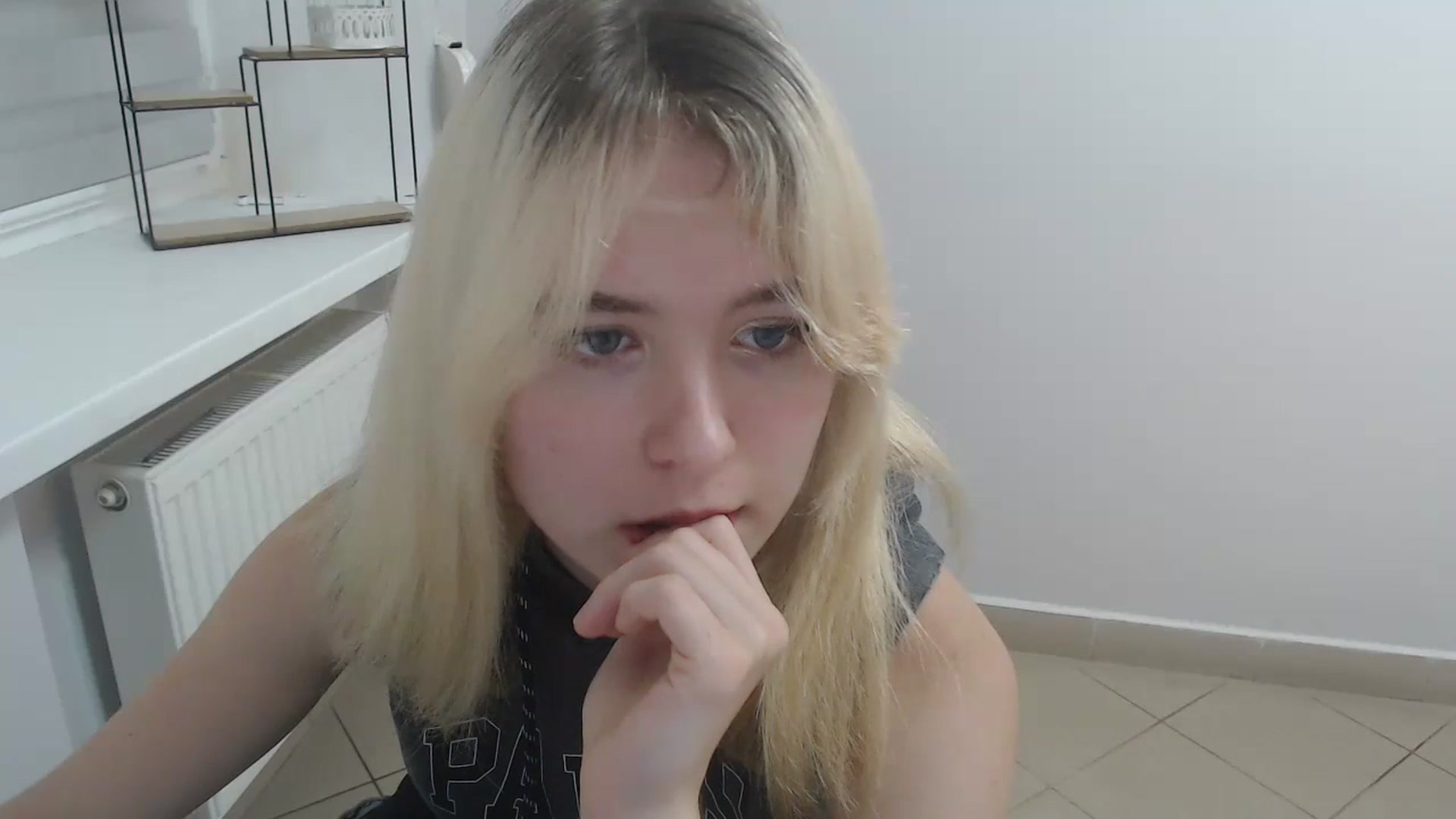 Gallery image thumbnail from SimonaTess_'s myfreecams stream on, 08/23/2024, 10:43 image 15 of 20