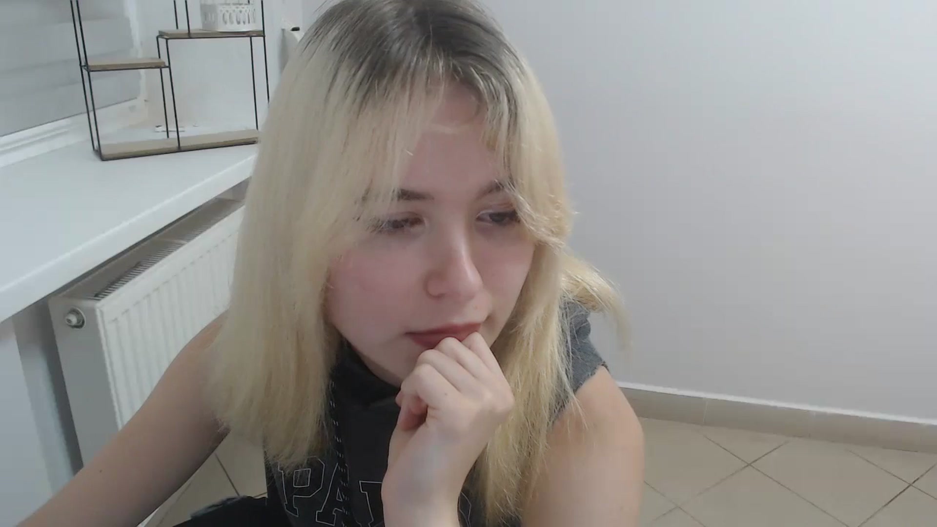 Gallery image thumbnail from SimonaTess_'s myfreecams stream on, 08/23/2024, 10:43 image 17 of 20