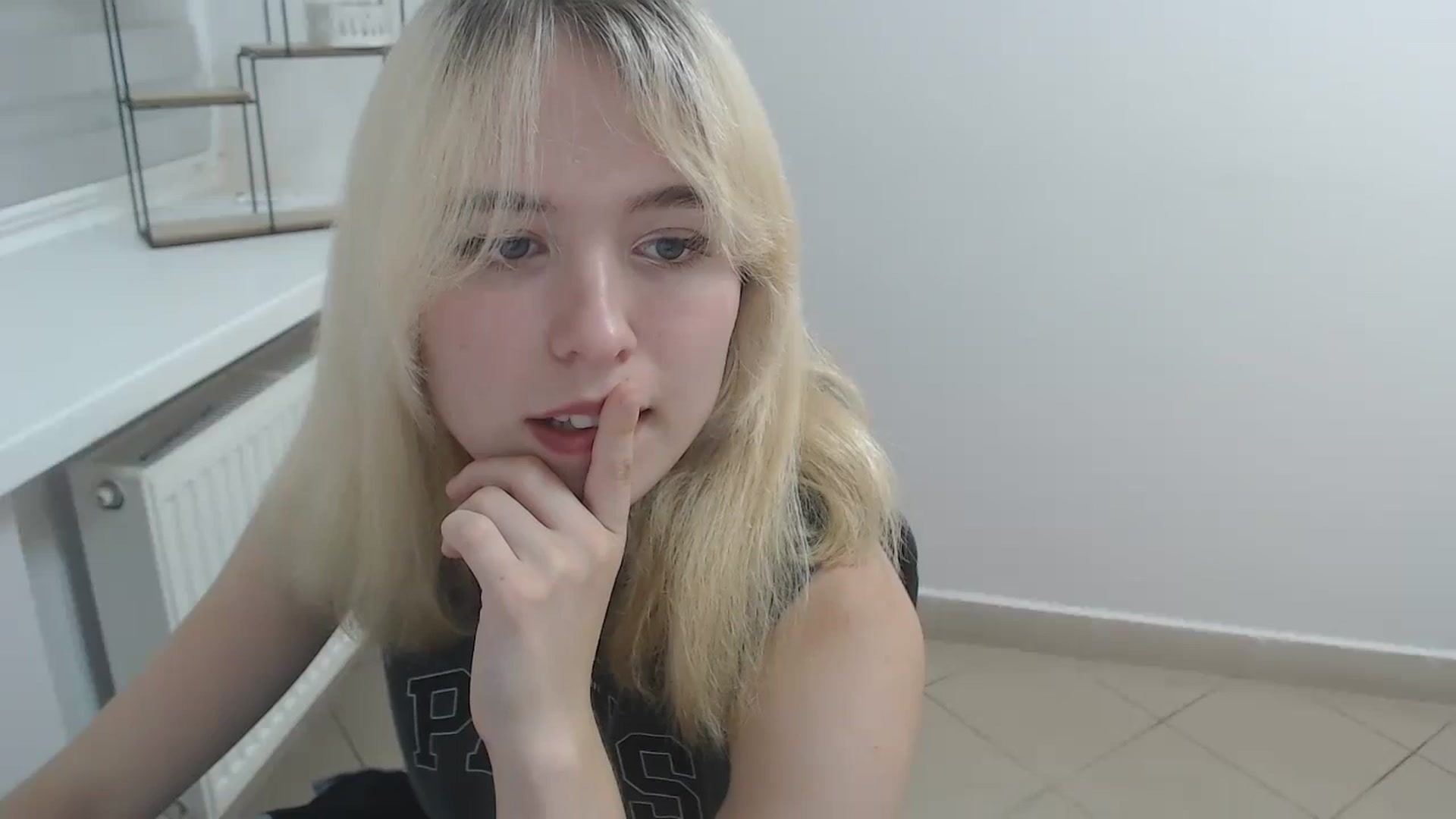 Gallery image thumbnail from SimonaTess_'s myfreecams stream on, 08/23/2024, 11:29 image 3 of 20