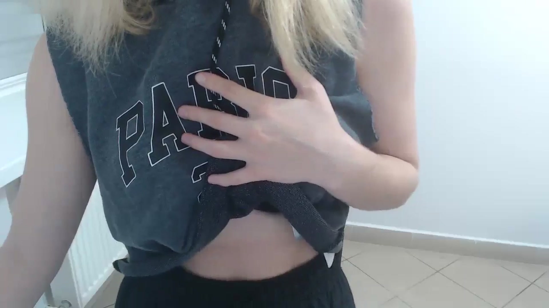Gallery image thumbnail from SimonaTess_'s myfreecams stream on, 08/23/2024, 11:29 image 16 of 20