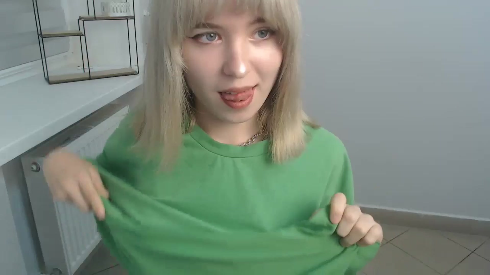 Gallery image thumbnail from SimonaTess_'s myfreecams stream on, 08/28/2024, 08:13 image 17 of 20