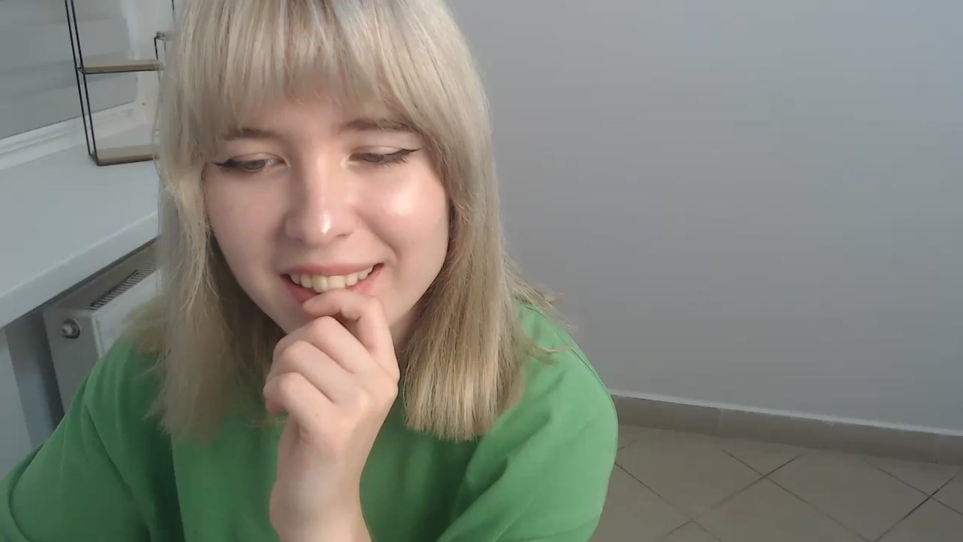 Gallery image thumbnail from SimonaTess_'s myfreecams stream on, 08/28/2024, 11:17 image 8 of 20