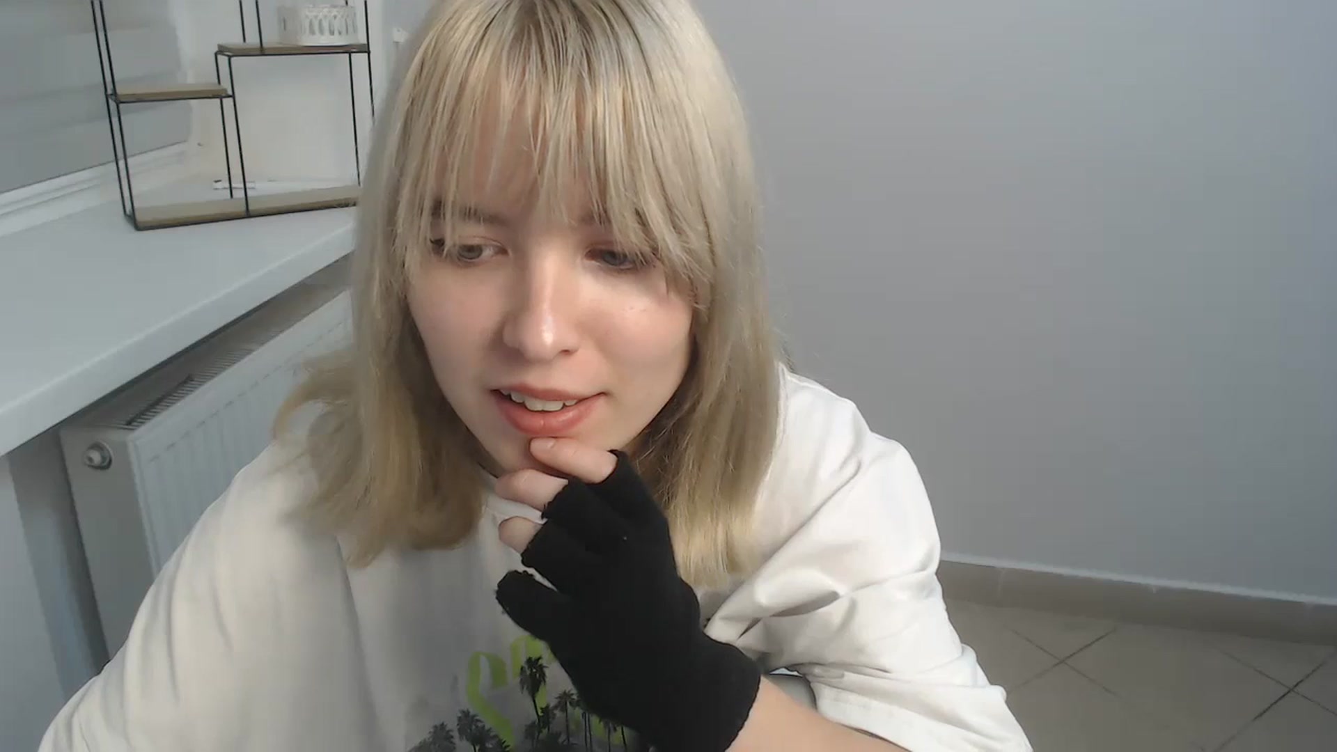 Gallery image thumbnail from SimonaTess_'s myfreecams stream on, 08/30/2024, 13:09 image 17 of 20