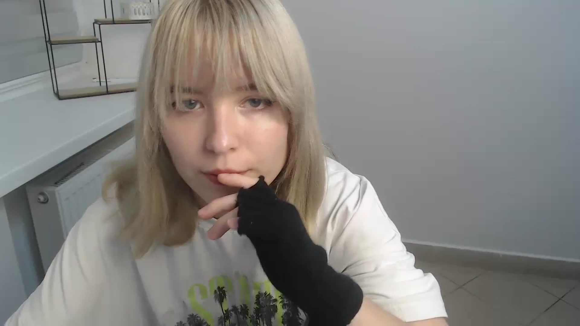 Gallery image thumbnail from SimonaTess_'s myfreecams stream on, 08/30/2024, 13:09 image 15 of 20
