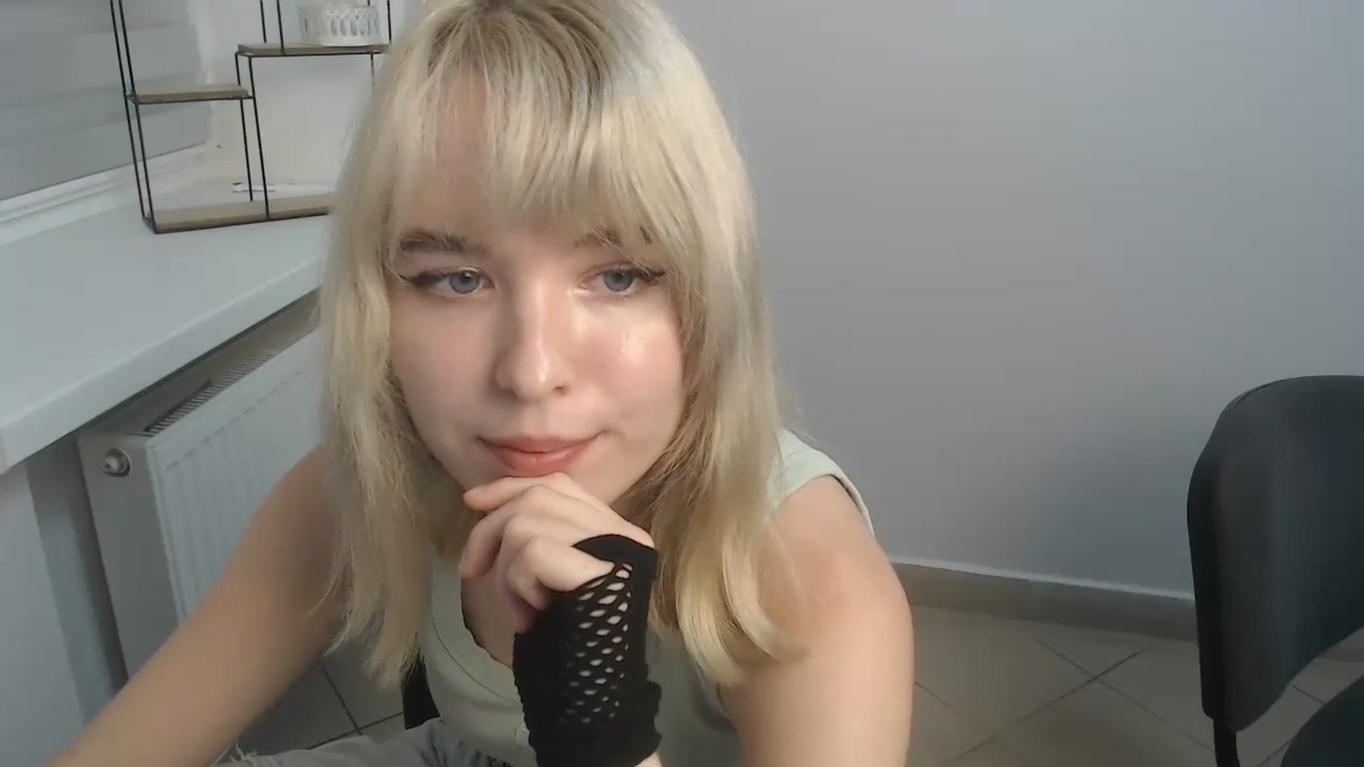 Gallery image thumbnail from SimonaTess_'s myfreecams stream on, 09/03/2024, 13:23 image 12 of 20