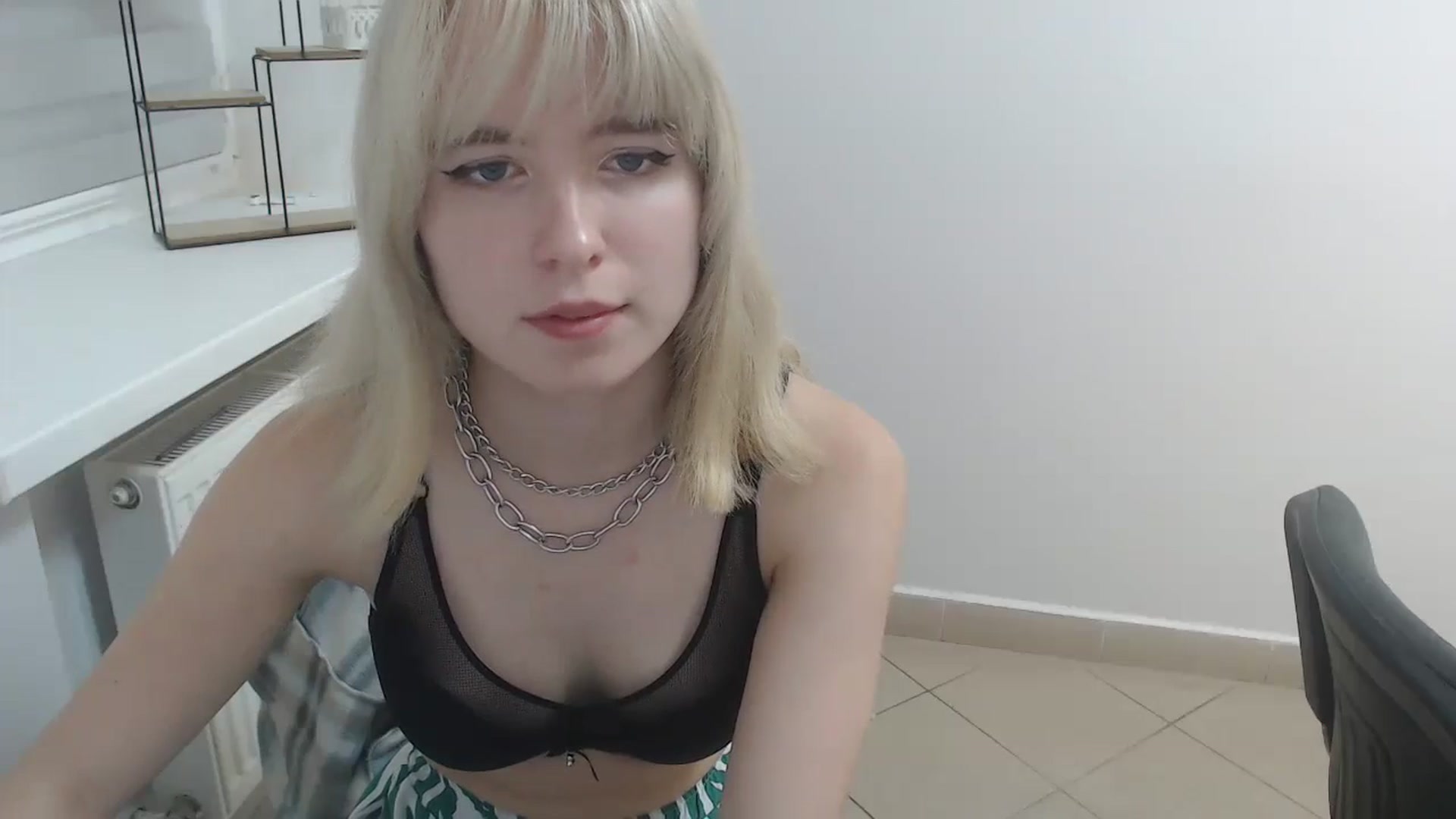 Gallery image thumbnail from SimonaTess_'s myfreecams stream on, 09/07/2024, 11:10 image 18 of 20