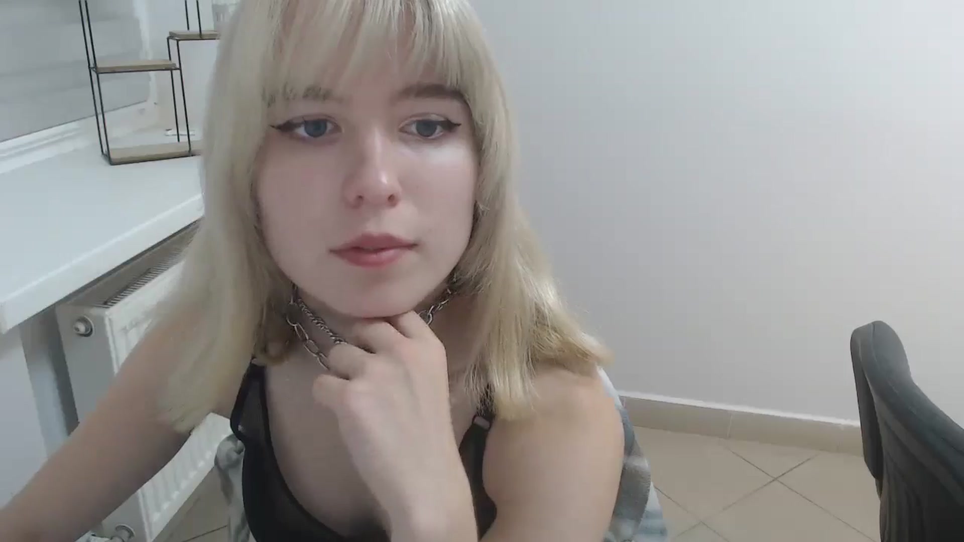 Gallery image thumbnail from SimonaTess_'s myfreecams stream on, 09/07/2024, 11:10 image 10 of 20