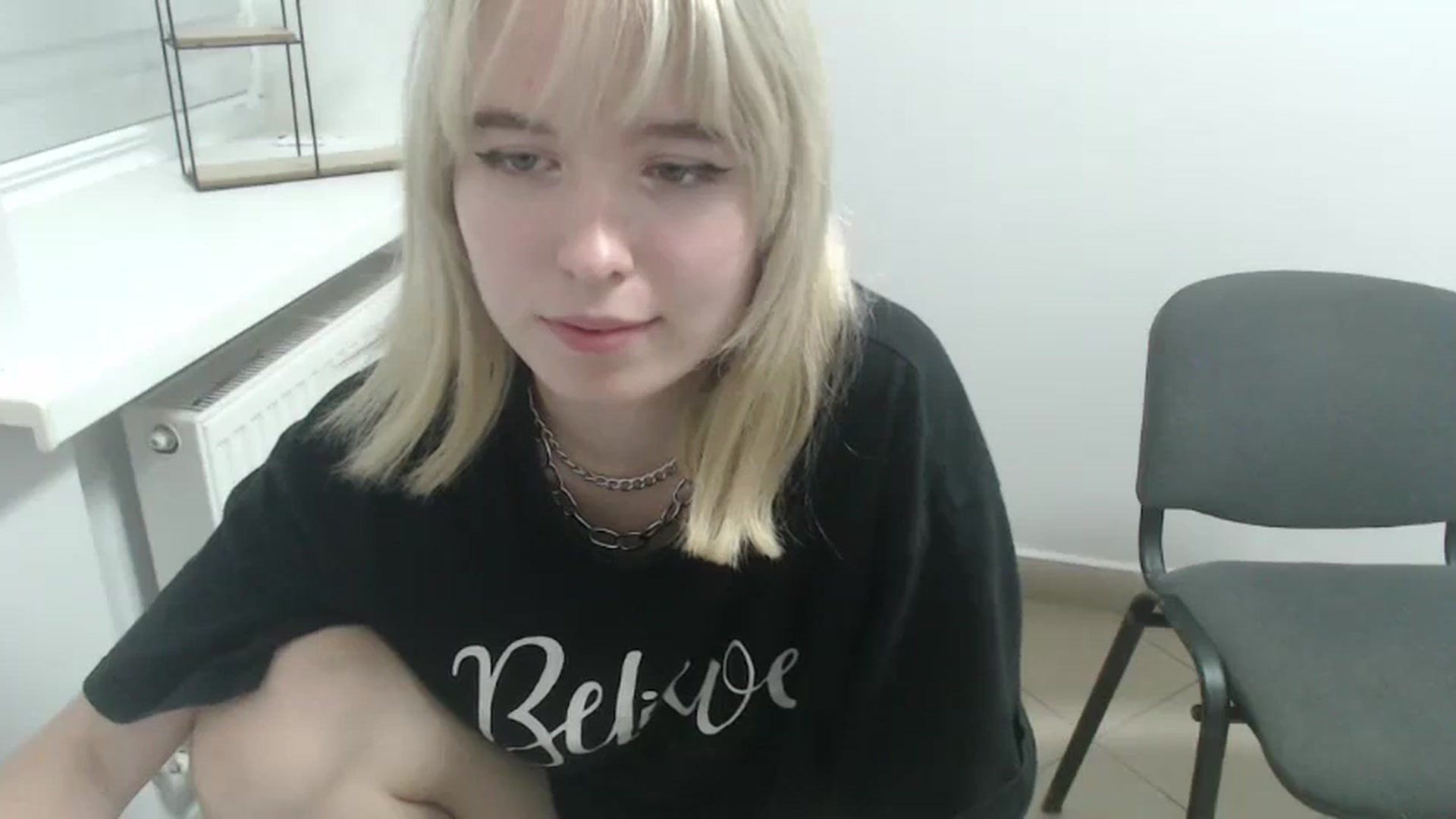 Gallery image thumbnail from SimonaTess_'s myfreecams stream on, 09/08/2024, 17:29 image 12 of 20