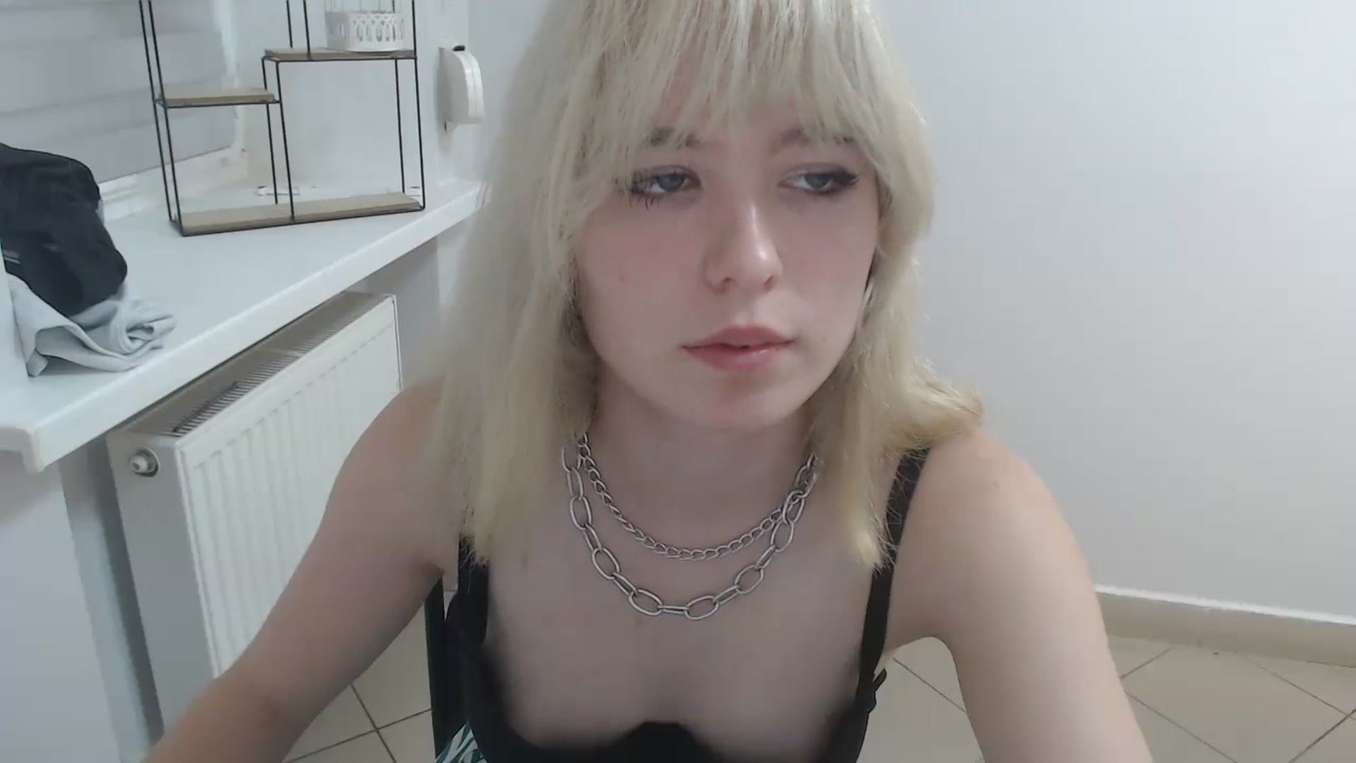 Gallery image thumbnail from SimonaTess_'s myfreecams stream on, 09/14/2024, 10:06 image 17 of 20