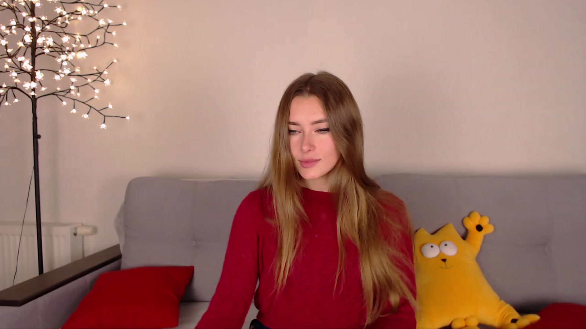 Gallery image thumbnail from SimonsWife's myfreecams stream on, 11/27/2022, 17:22 image 12 of 20